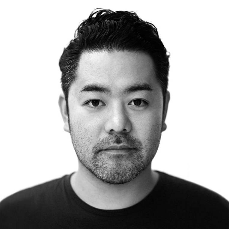 Kensaku Oshiro